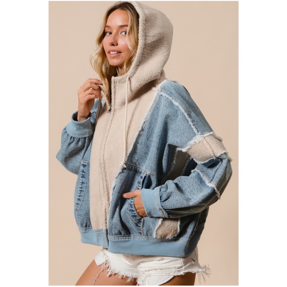 Bibi Washed Denim Sherpa Frayed Detail Pockets Oversized Denim Hoodie Jacket - Picture 5 of 6